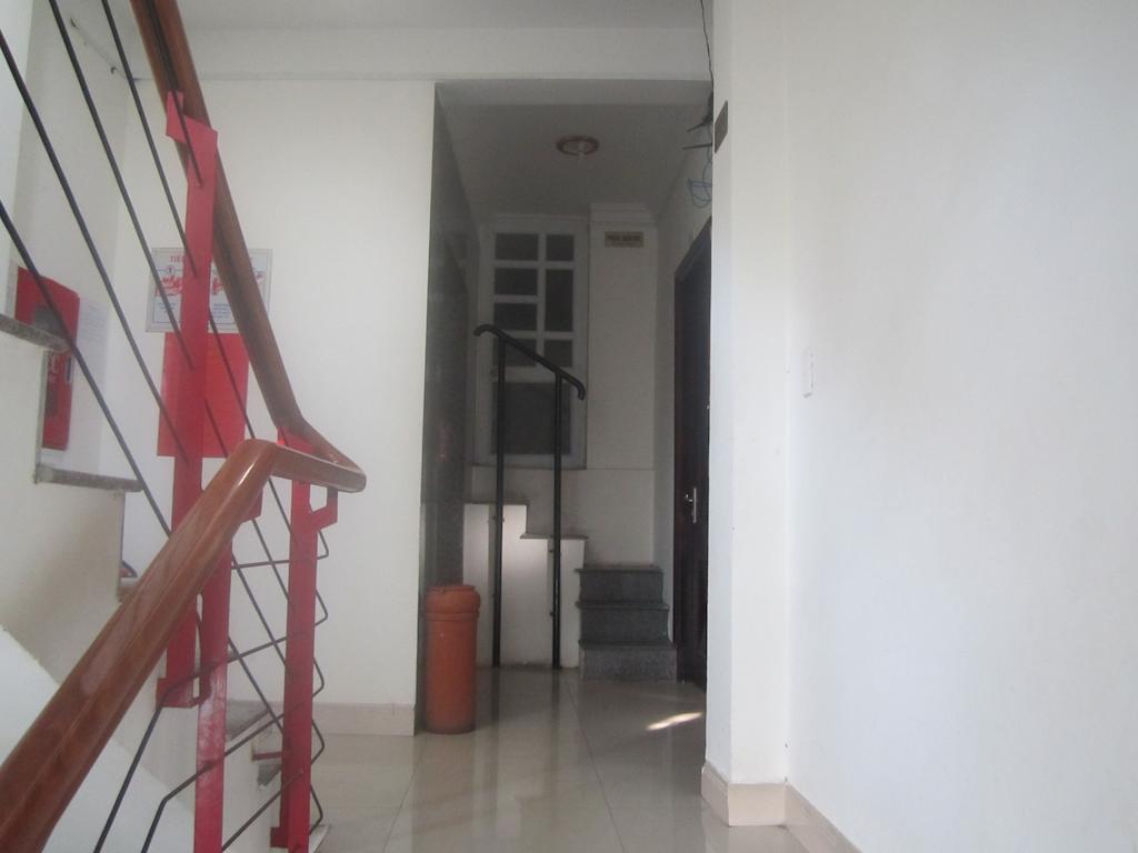 Nhiet Doi Hotel Туїхоа Екстер'єр фото