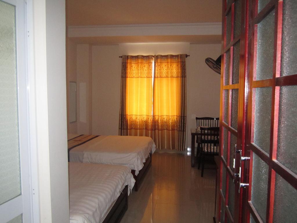 Nhiet Doi Hotel Туїхоа Номер фото